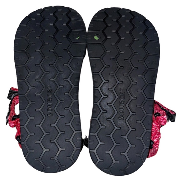 Source Outdoor Sandals Womens US Size 7 EU Size 37 Open Toe Red GUC - Picture 6 of 7